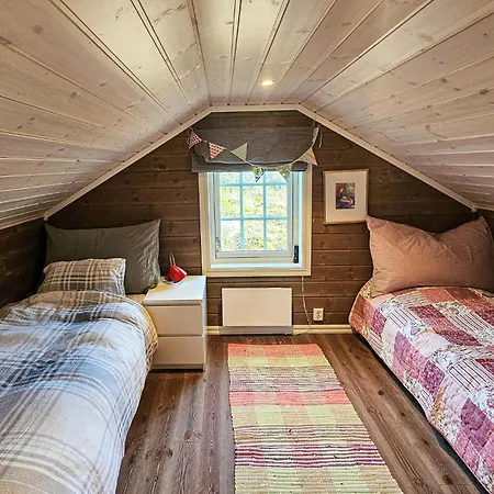 Stunning In Torpo With Wifi Feriehus *