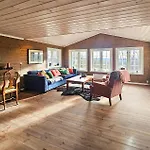 Stunning In With Wifi Holiday home Torpo