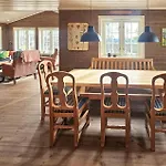Stunning In With Wifi Holiday home